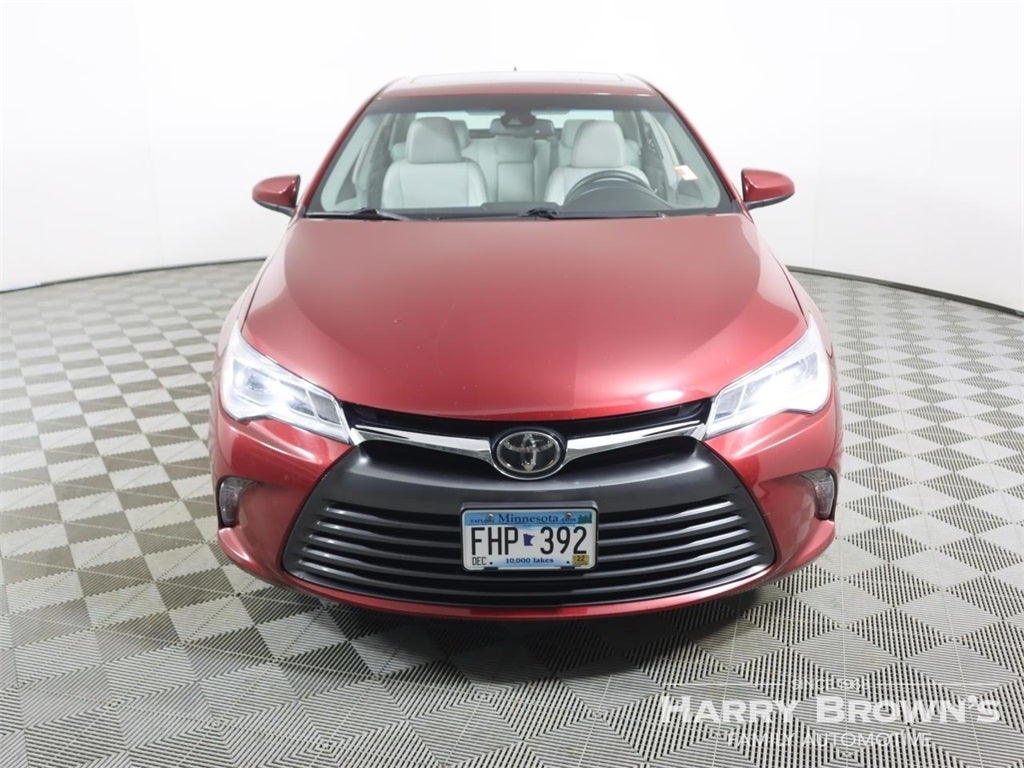 Used 2015 Toyota Camry XLE with VIN 4T1BK1FK9FU559075 for sale in Faribault, Minnesota