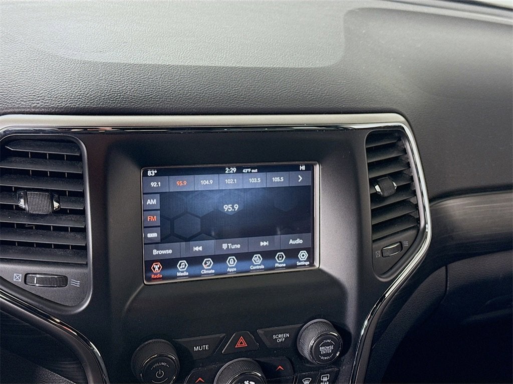 2019 Jeep Grand Cherokee Laredo E