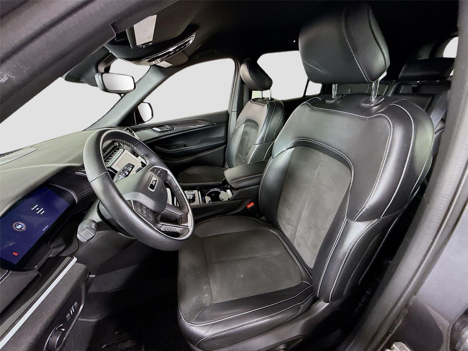 2022 Jeep Grand Cherokee Altitude