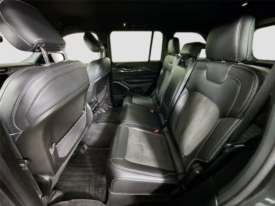 2022 Jeep Grand Cherokee Altitude