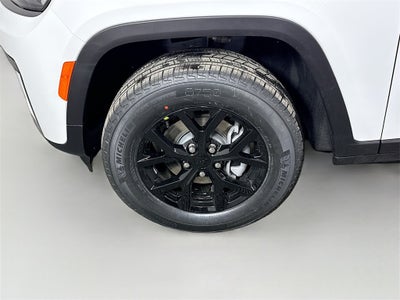 2026 Jeep Grand Cherokee Laredo