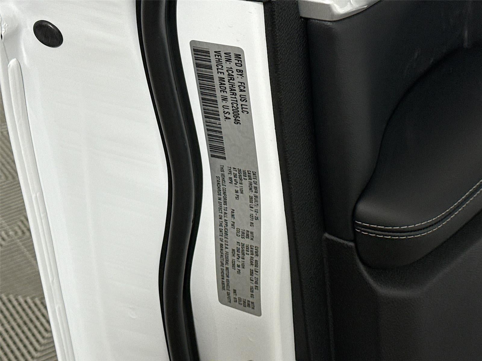 2026 Jeep Grand Cherokee Laredo