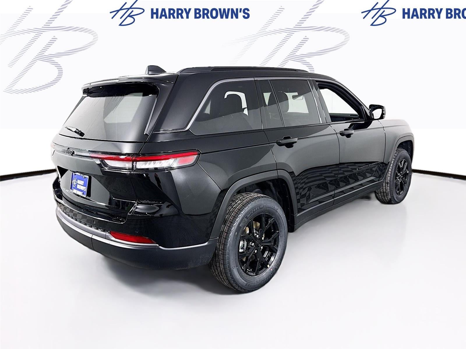 2026 Jeep Grand Cherokee Laredo