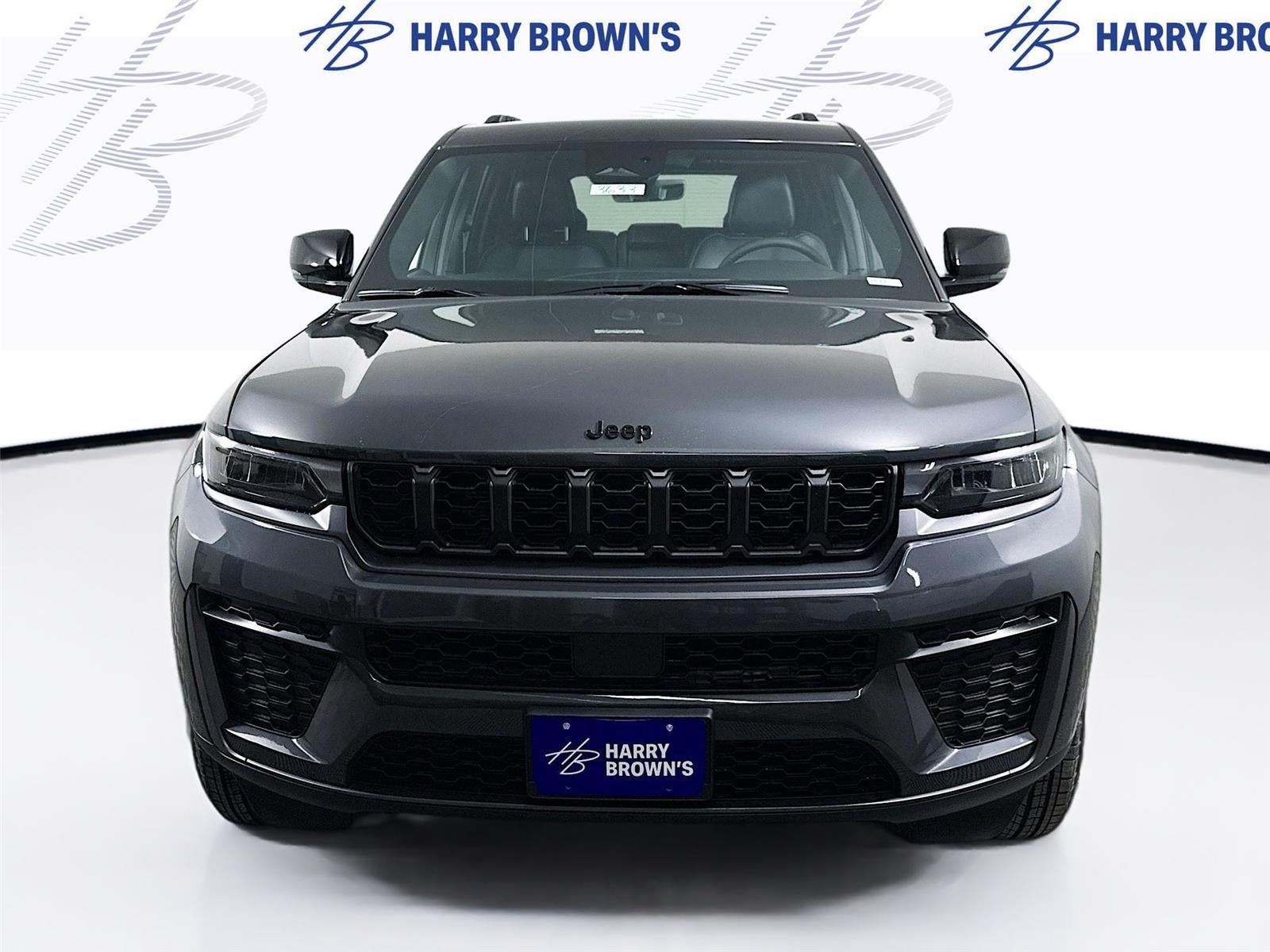 2026 Jeep Grand Cherokee Laredo Altitude