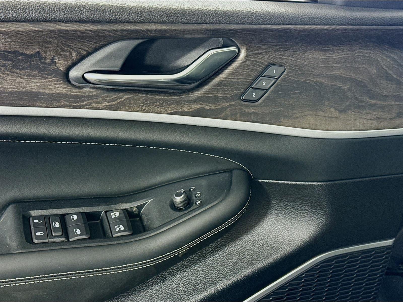 2026 Jeep Grand Cherokee Limited Reserve