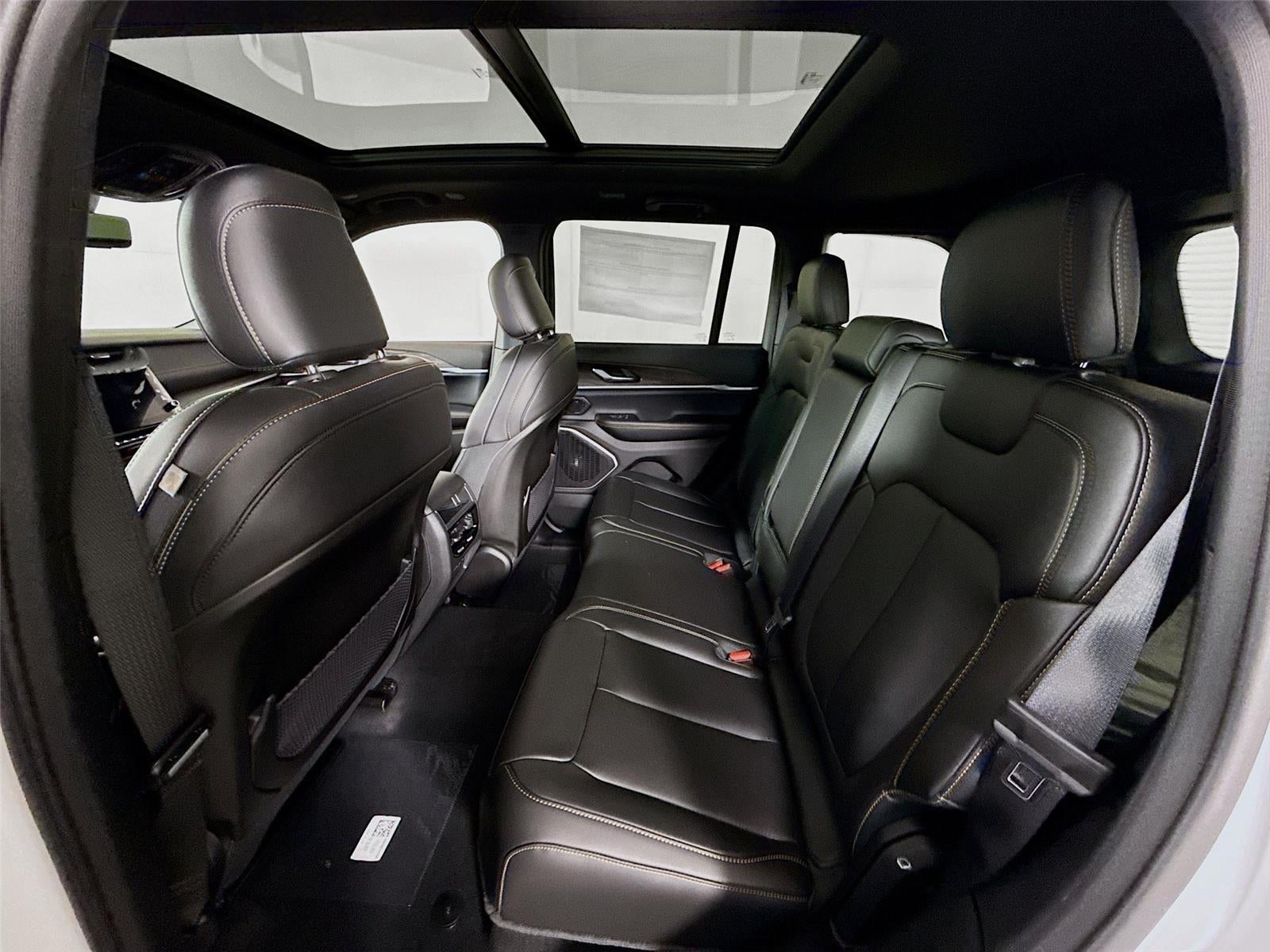 2026 Jeep Grand Cherokee 85th Anniversary Edition