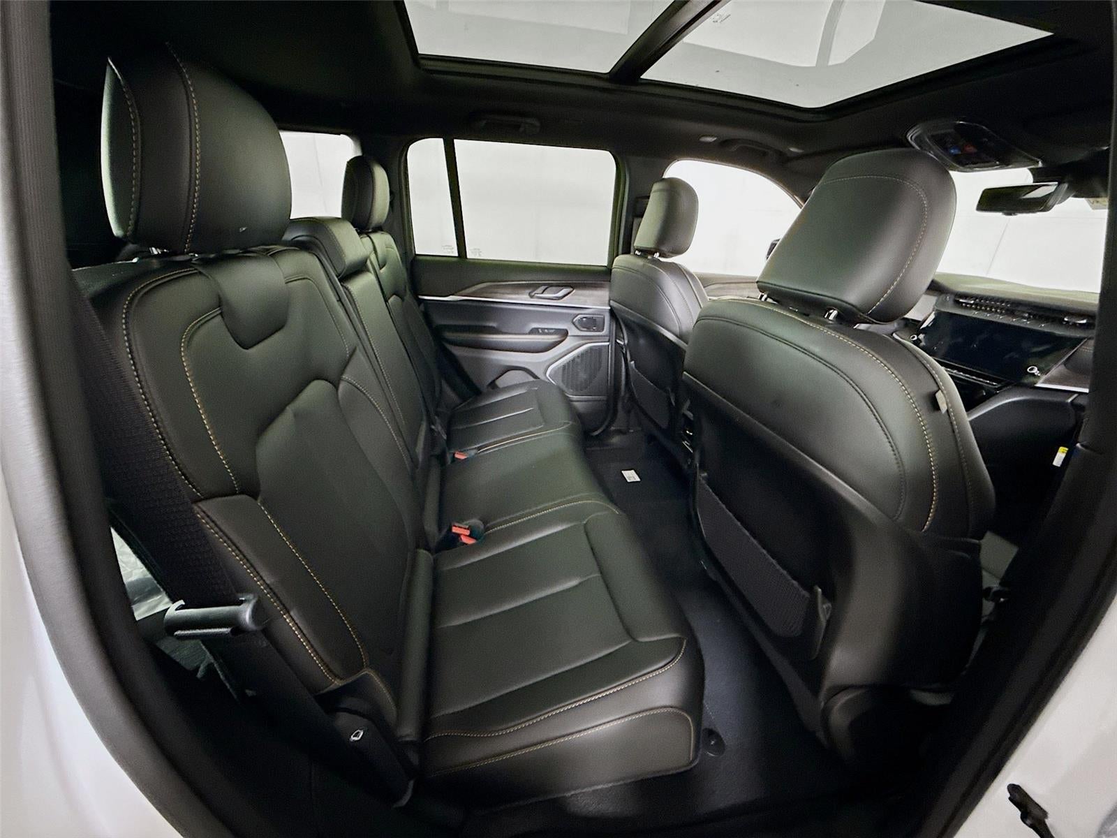 2026 Jeep Grand Cherokee 85th Anniversary Edition