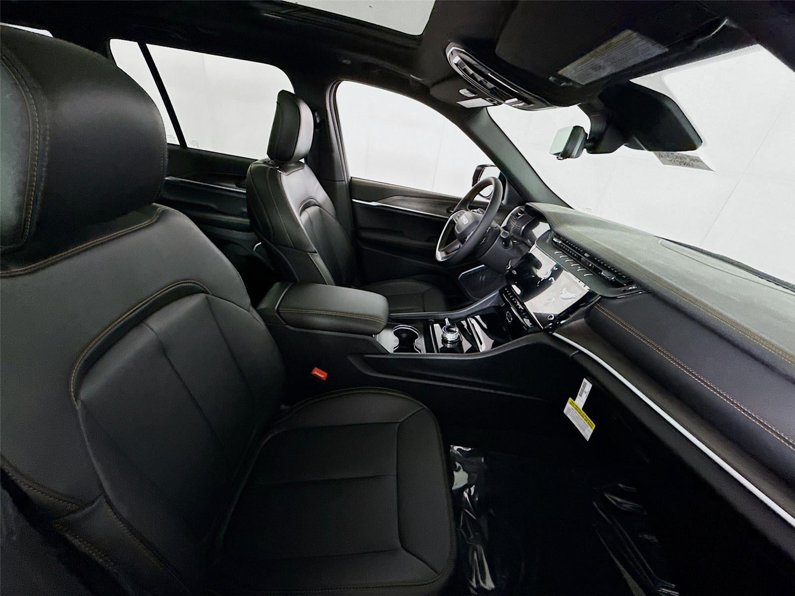 2026 Jeep Grand Cherokee 85th Anniversary Edition
