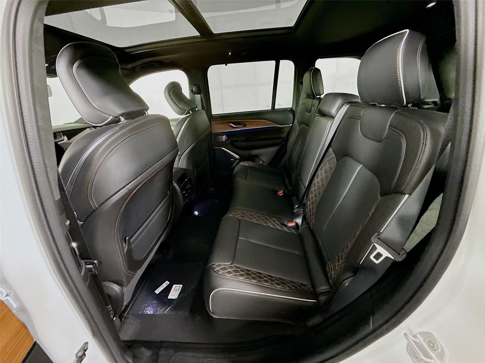 2025 Jeep Grand Cherokee Summit Reserve