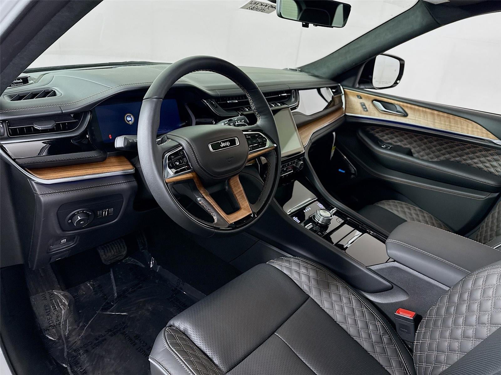 2025 Jeep Grand Cherokee Summit Reserve