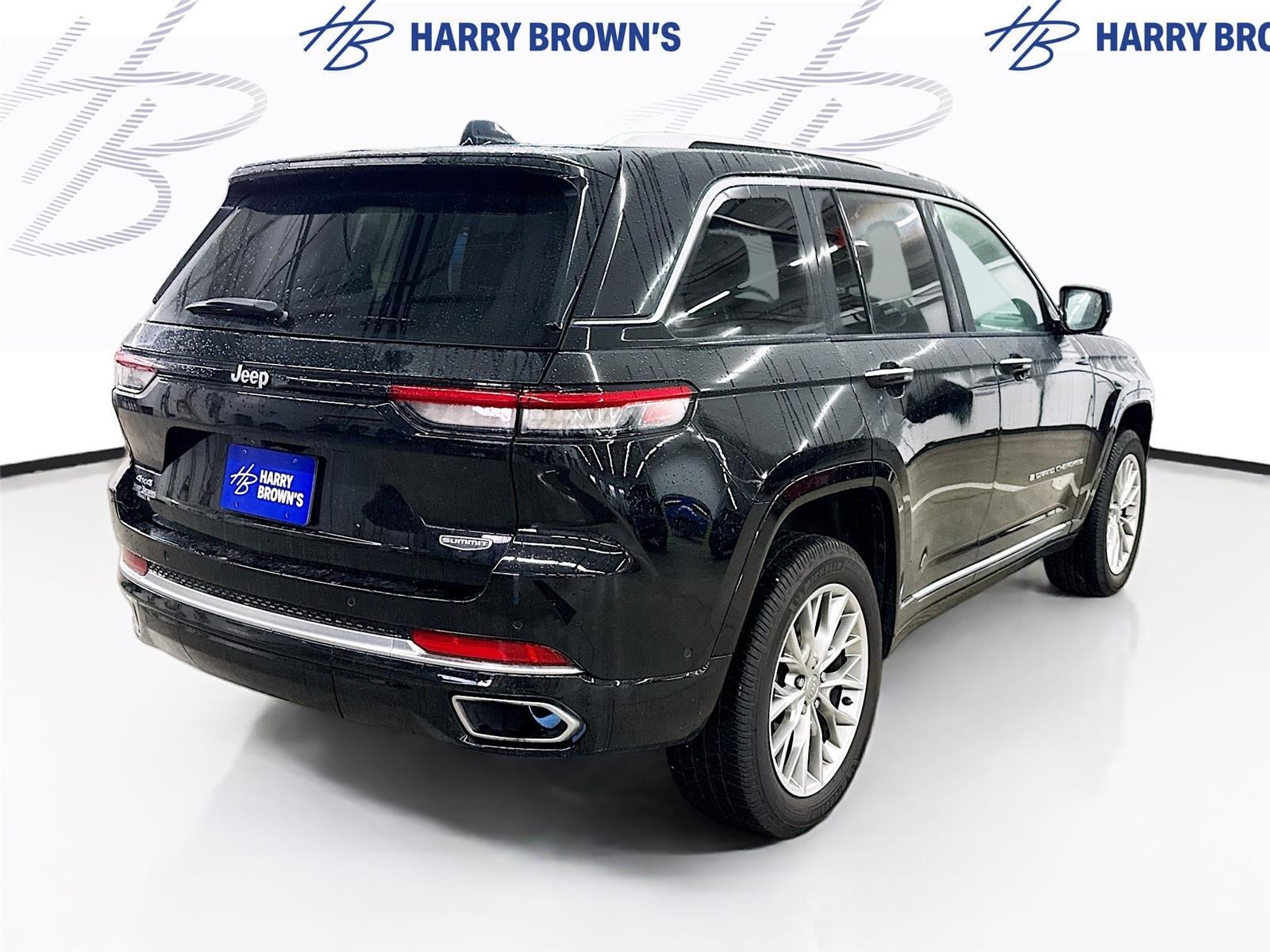2022 Jeep Grand Cherokee Summit