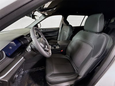 2025 Jeep Grand Cherokee L Base