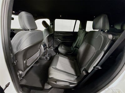 2025 Jeep Grand Cherokee L Base