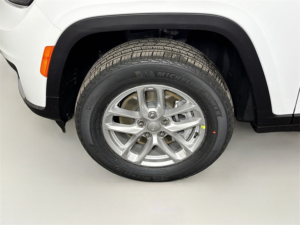 2025 Jeep Grand Cherokee L Base