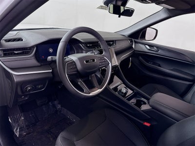 2025 Jeep Grand Cherokee L Base