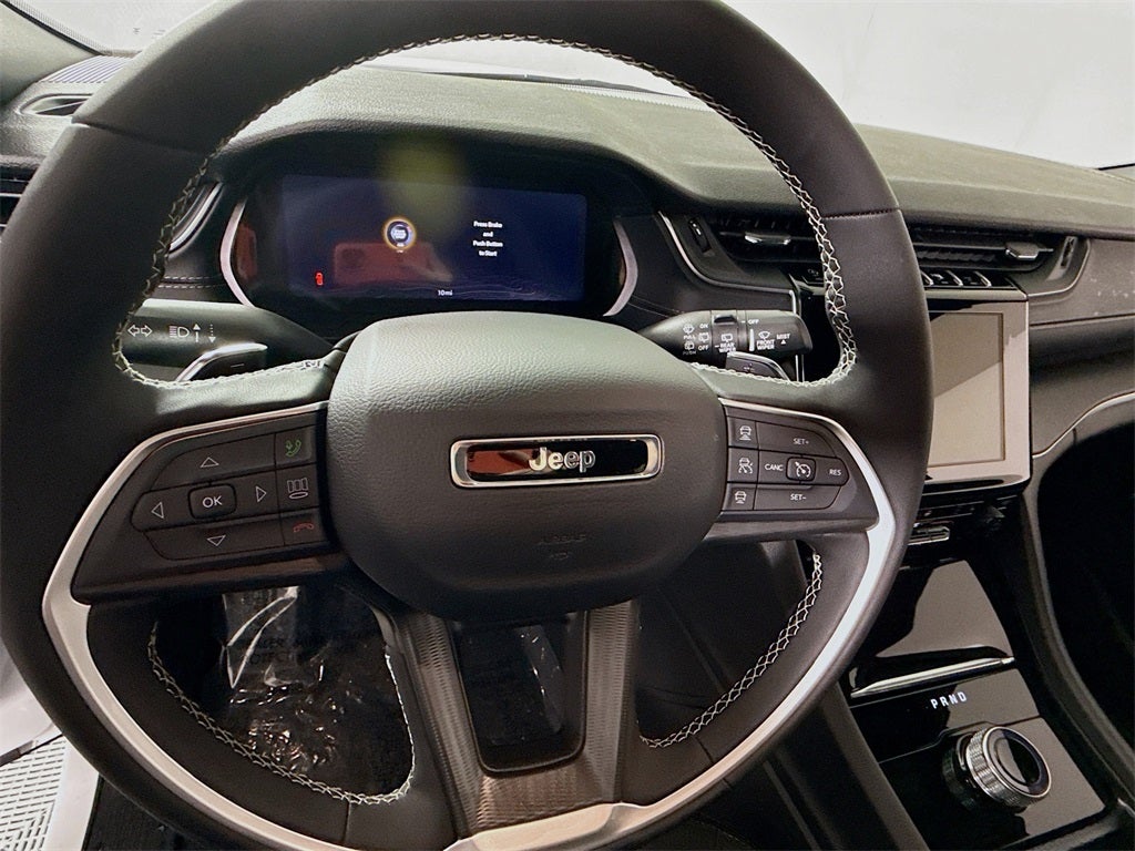 2025 Jeep Grand Cherokee L Base