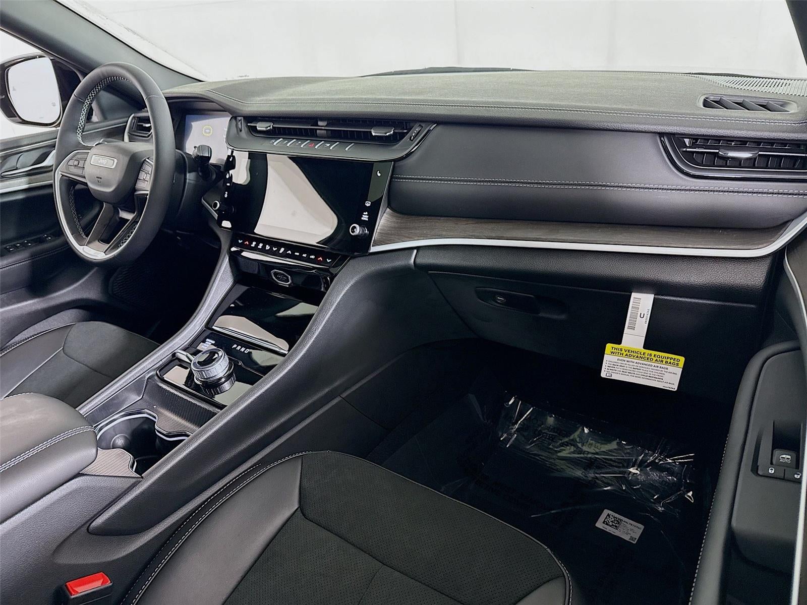 2026 Jeep Grand Cherokee L Laredo Altitude