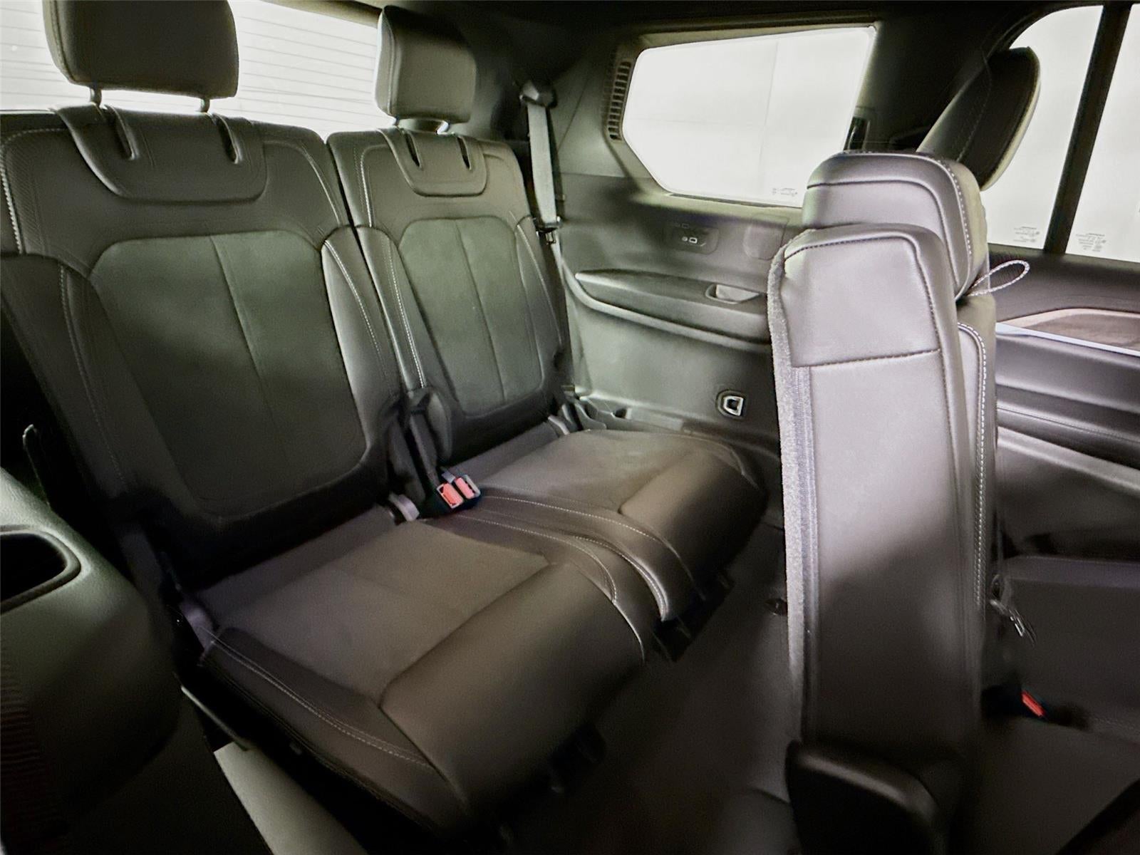 2026 Jeep Grand Cherokee L Laredo Altitude