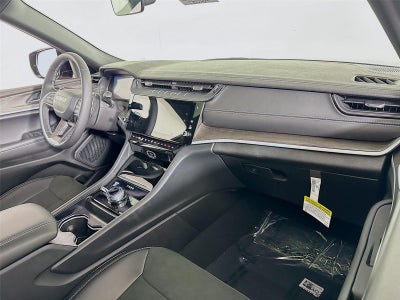 2026 Jeep Grand Cherokee L Laredo Altitude