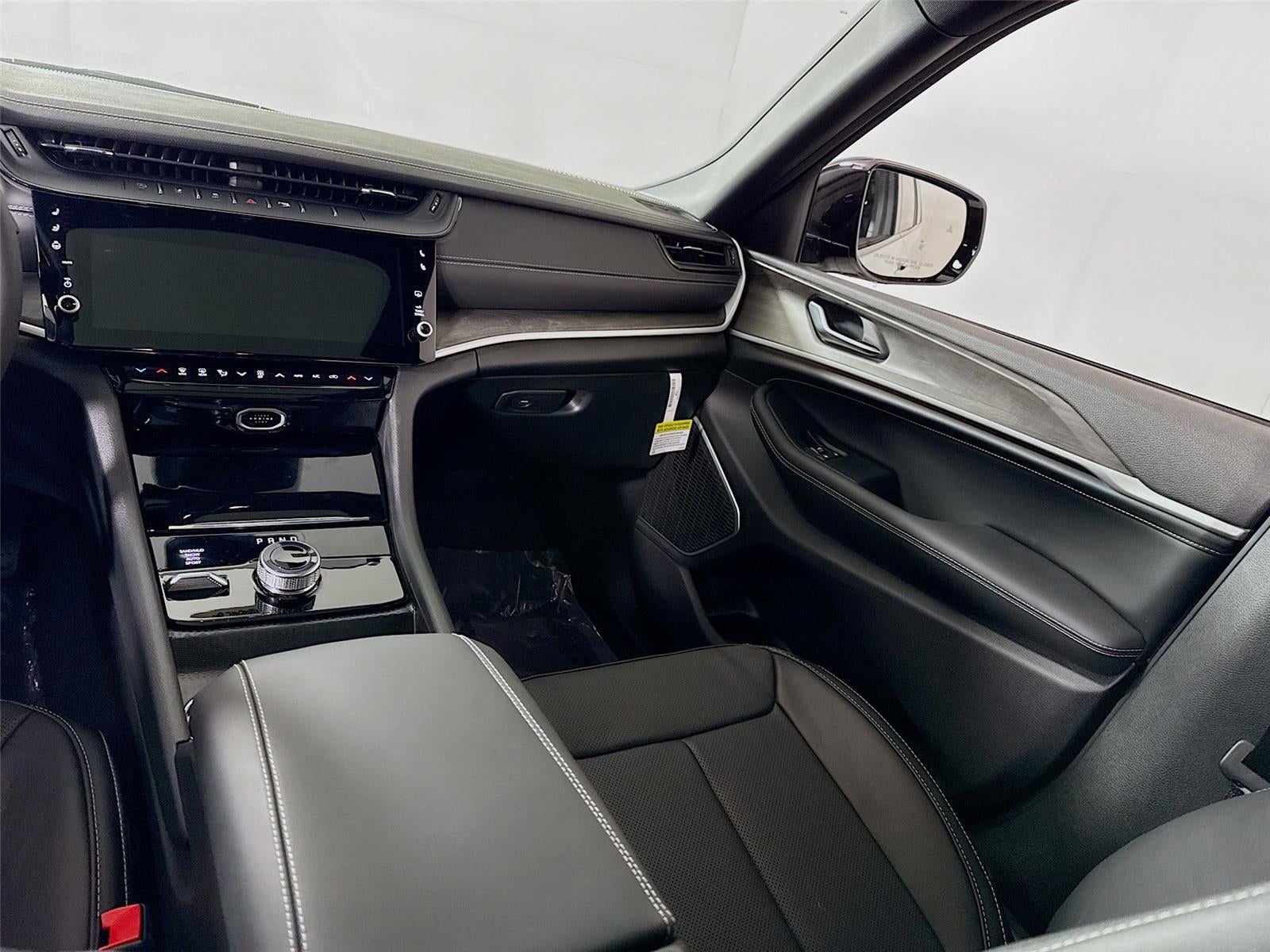 2026 Jeep Grand Cherokee Limited Reserve