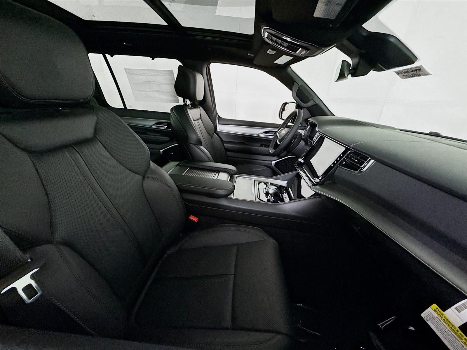 2026 Jeep Grand Wagoneer Limited Reserve