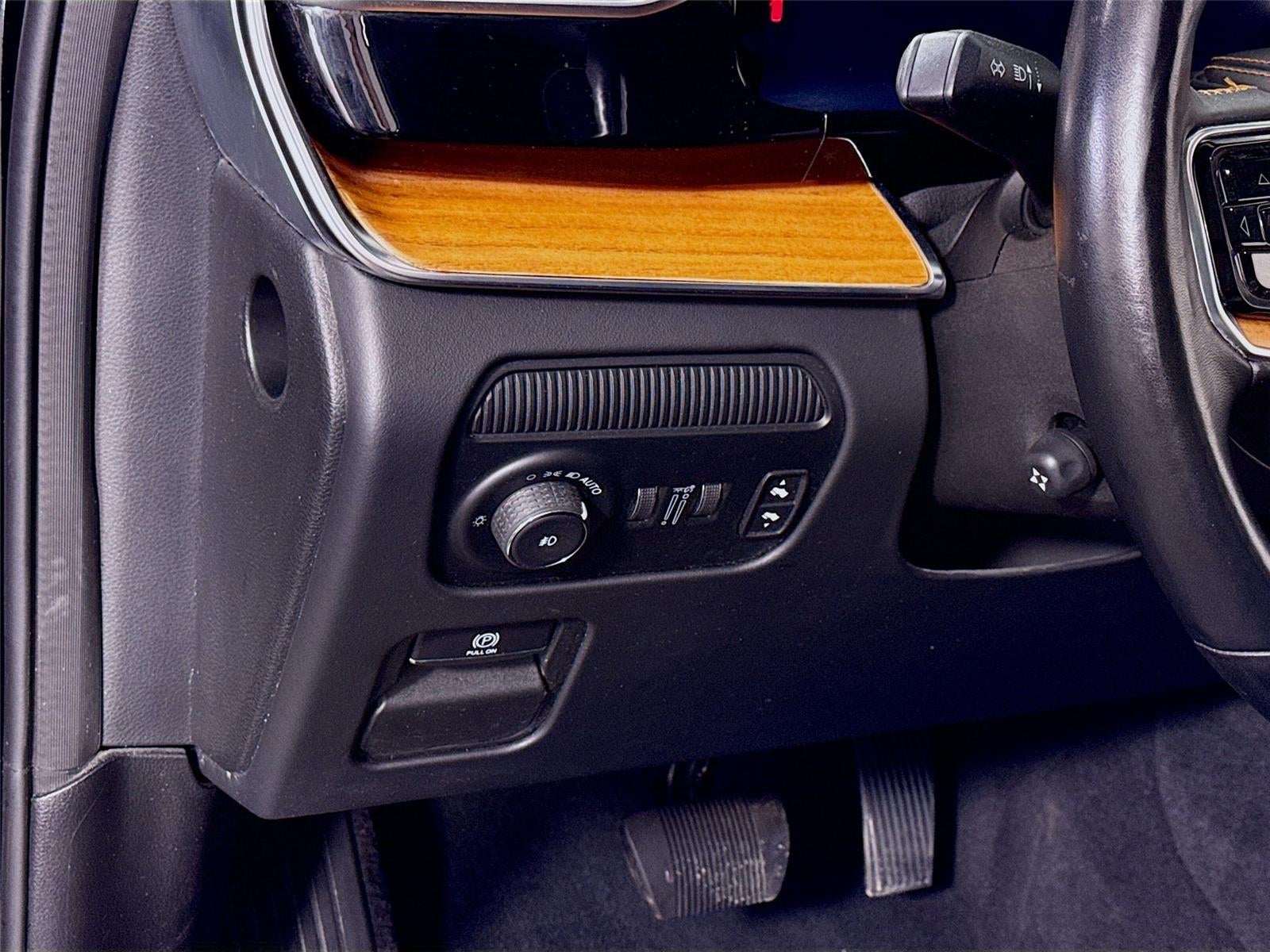 2022 Jeep Grand Wagoneer Series III