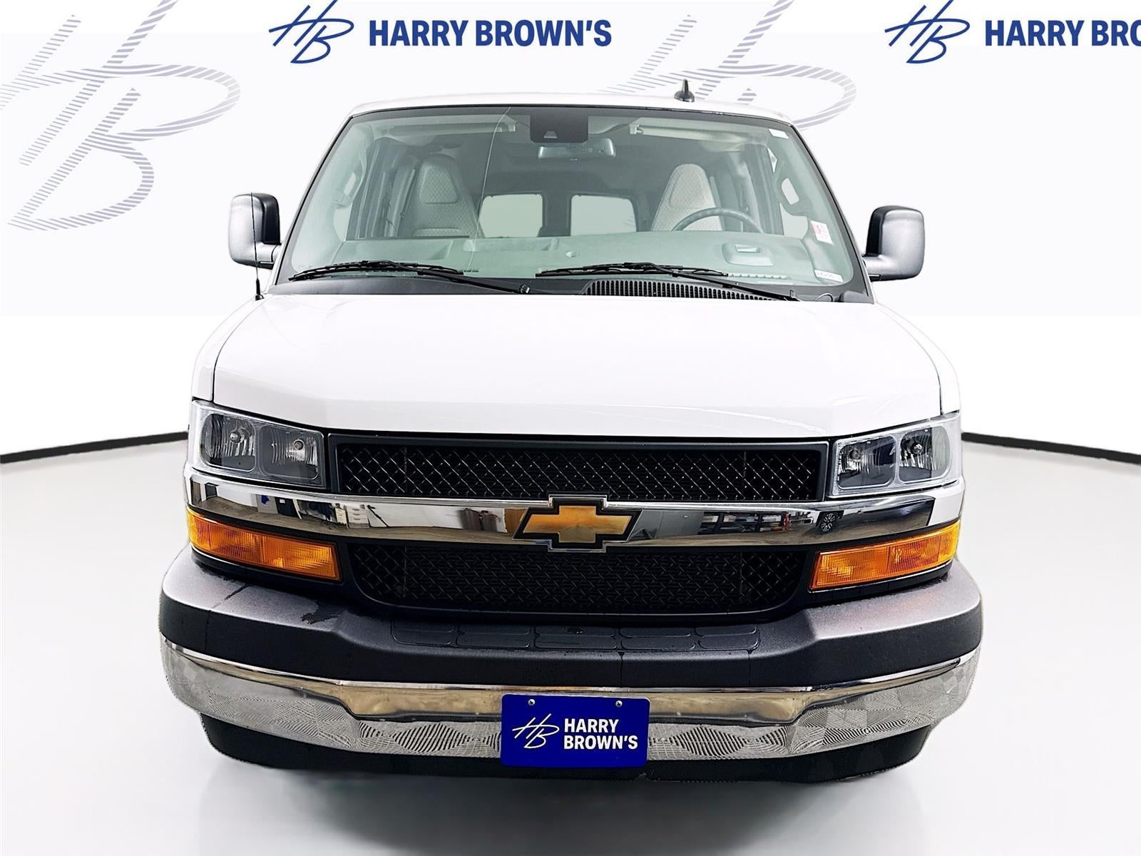 2025 Chevrolet Express Passenger LT