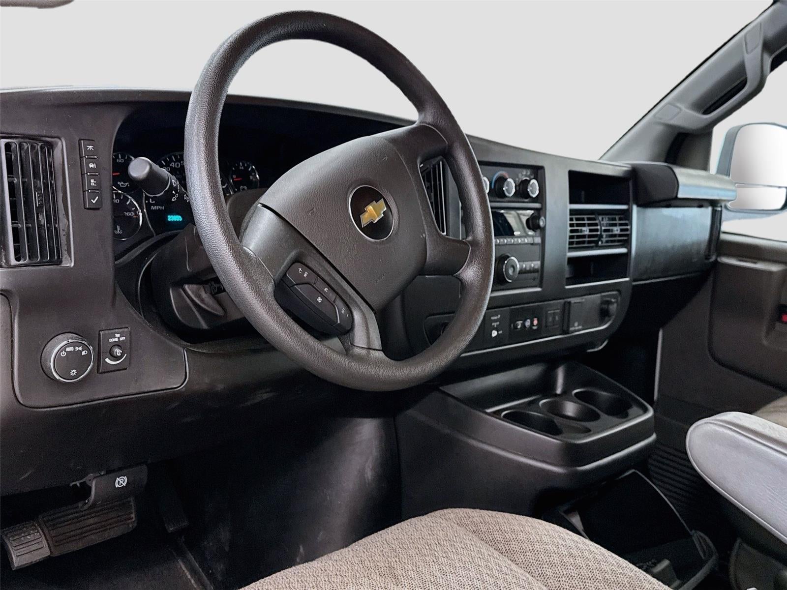 2025 Chevrolet Express Passenger LT