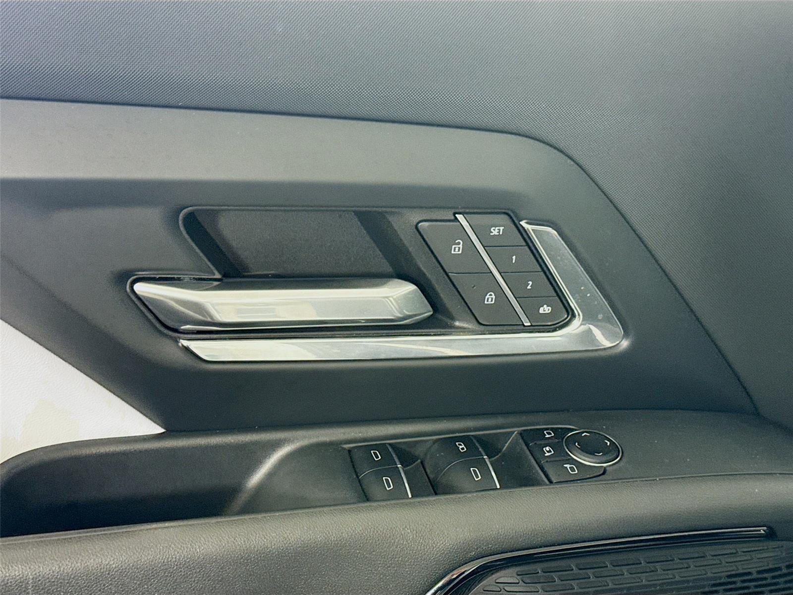 2025 Chevrolet Silverado EV RST