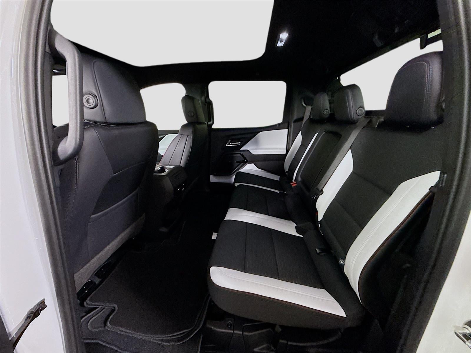 2025 Chevrolet Silverado EV RST