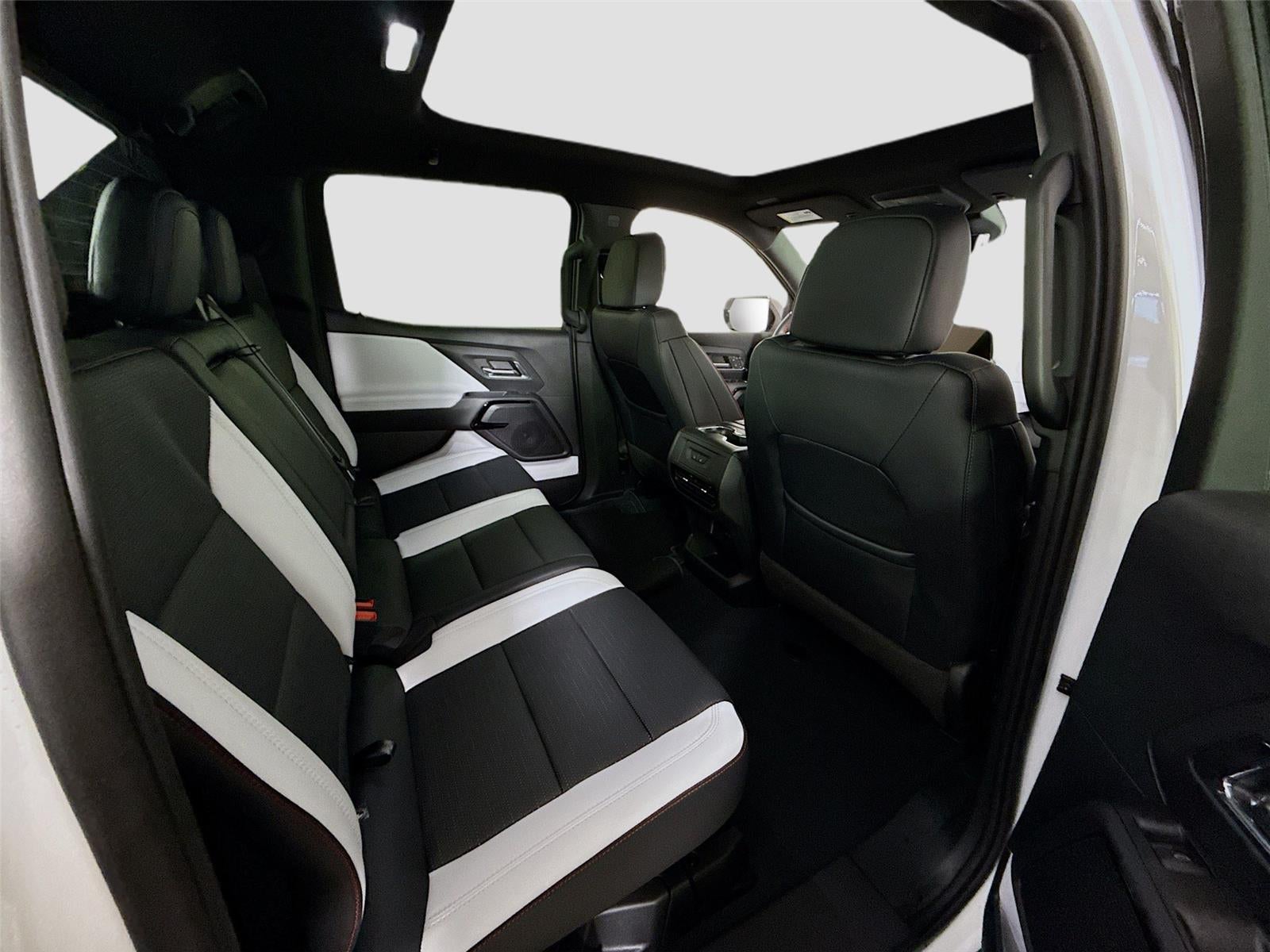 2025 Chevrolet Silverado EV RST