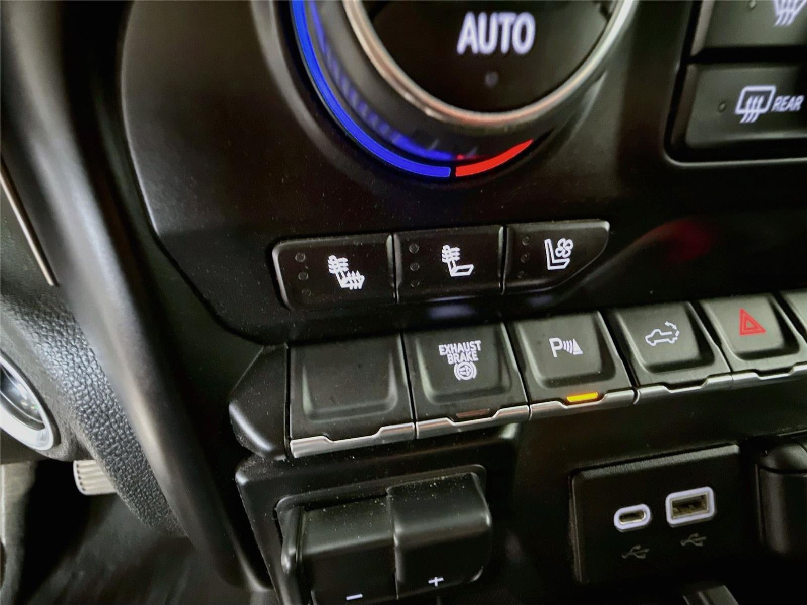 2022 Chevrolet Silverado 3500HD High Country