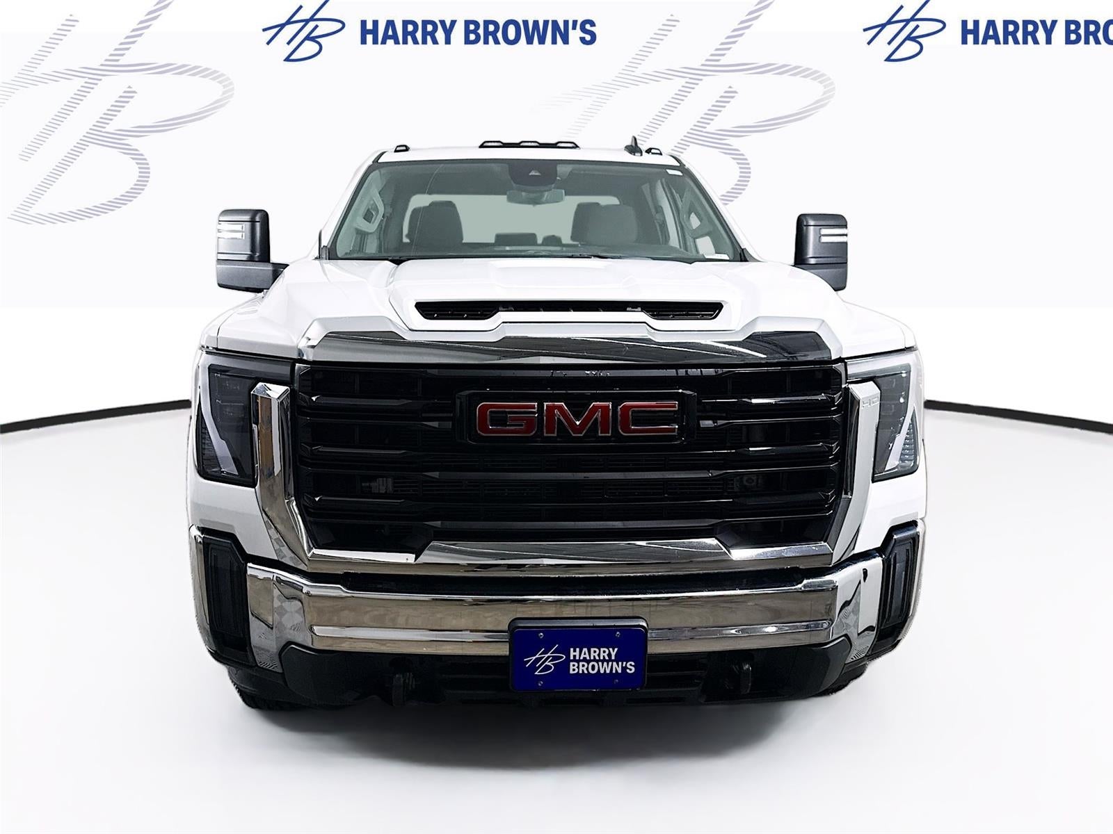 2024 GMC Sierra 3500HD Chassis Pro