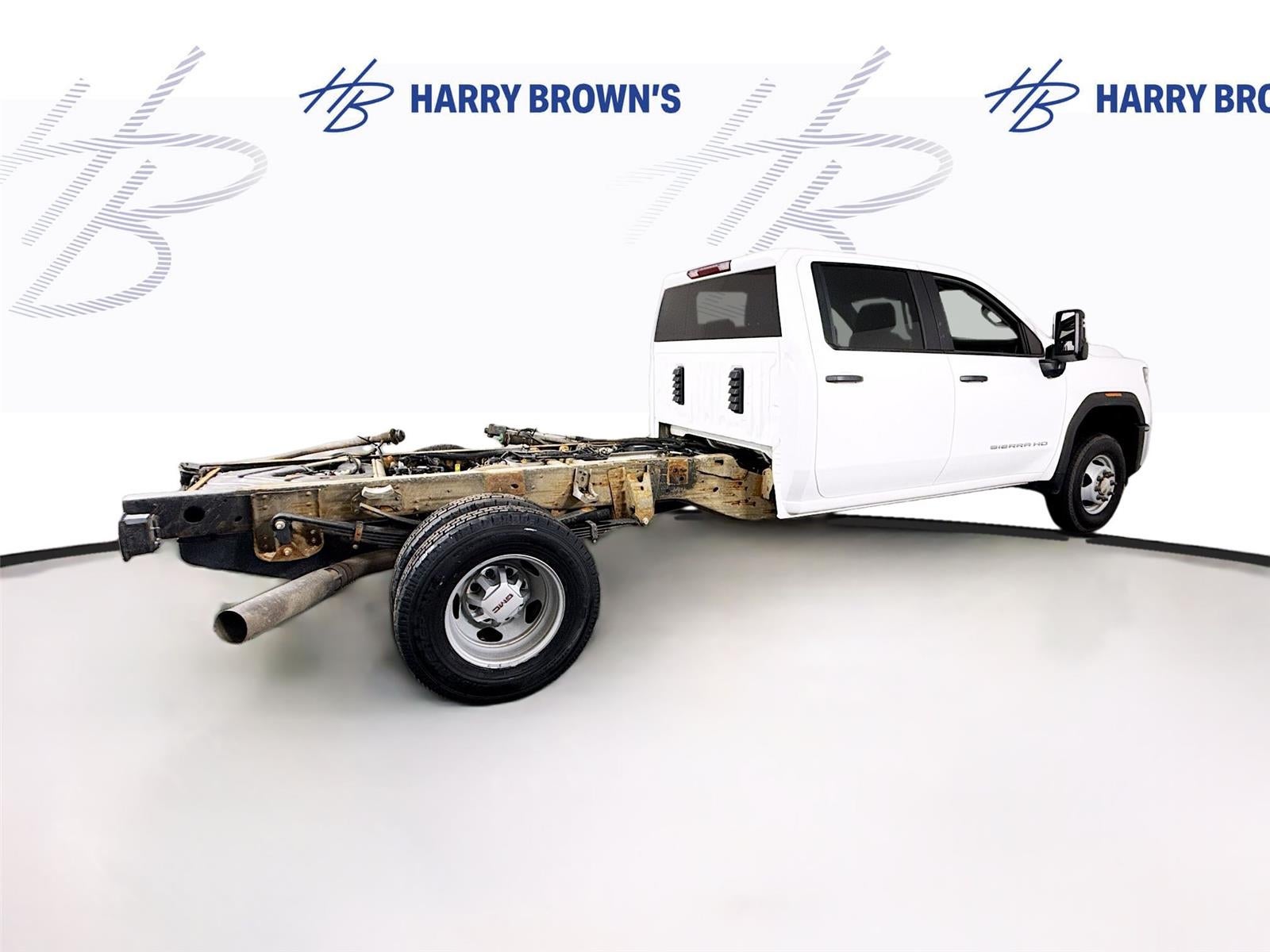 2024 GMC Sierra 3500HD Chassis Pro