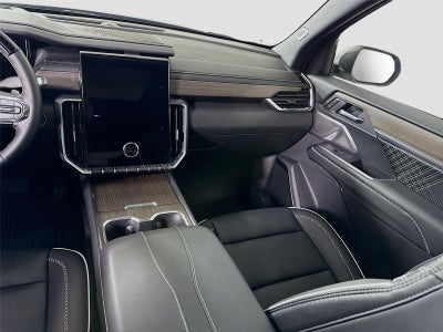 2025 GMC Acadia AWD Denali