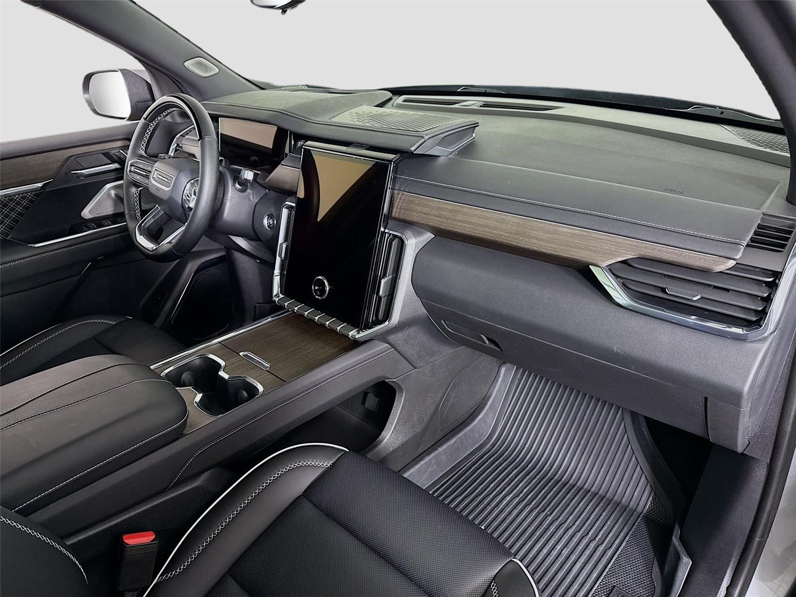 2025 GMC Acadia AWD Denali