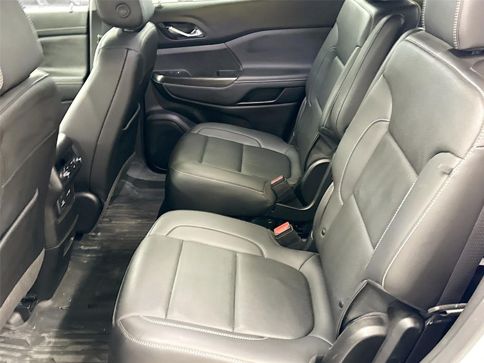 2023 GMC Acadia Base