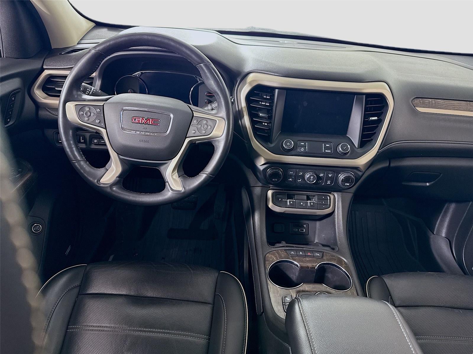 2022 GMC Acadia Denali