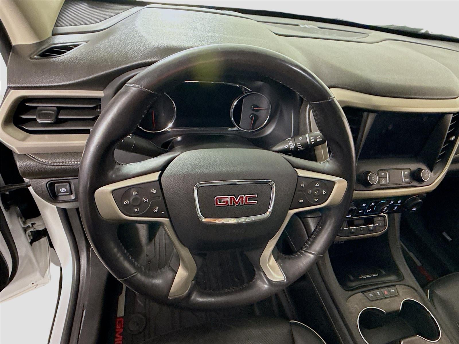 2022 GMC Acadia Denali