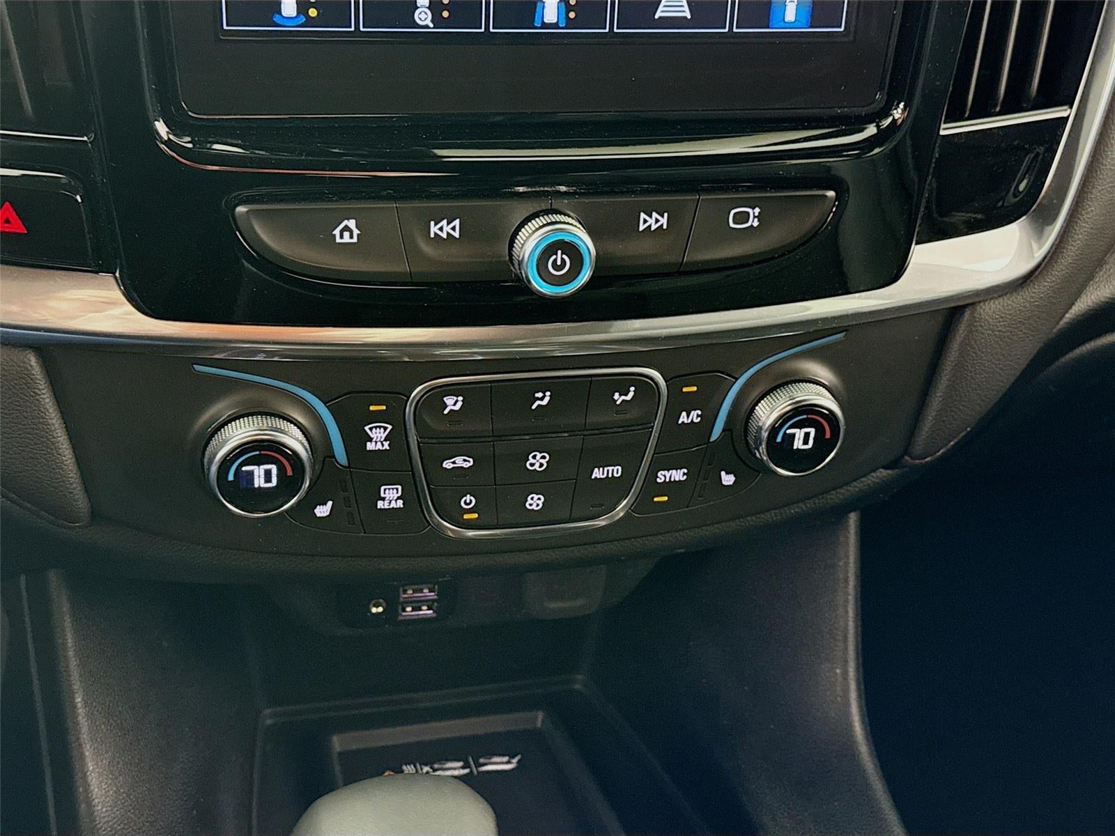 2023 Chevrolet Traverse RS