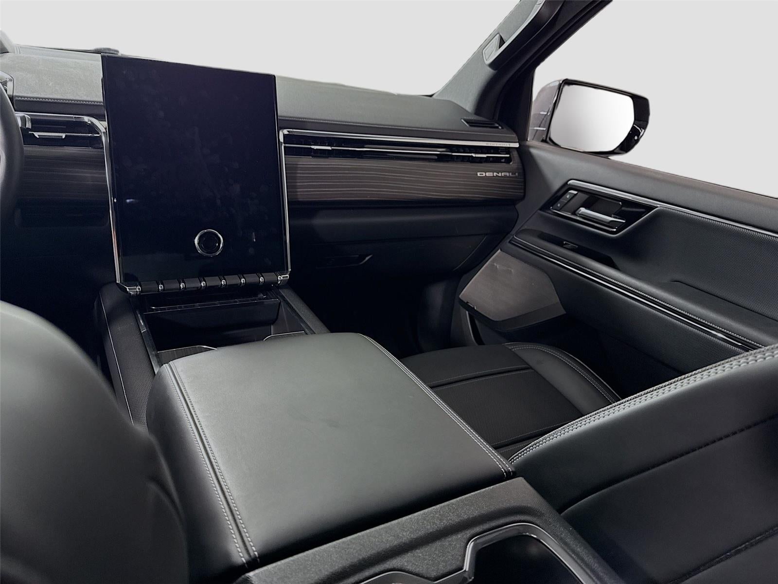 2024 GMC Sierra EV Denali Edition 1