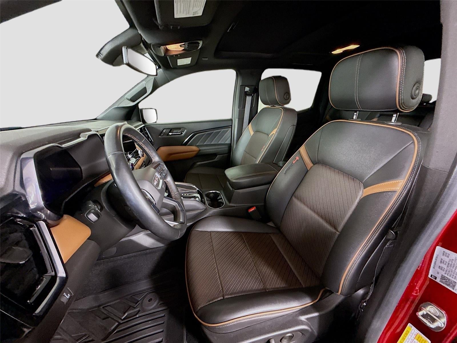 2023 GMC Canyon 4WD AT4