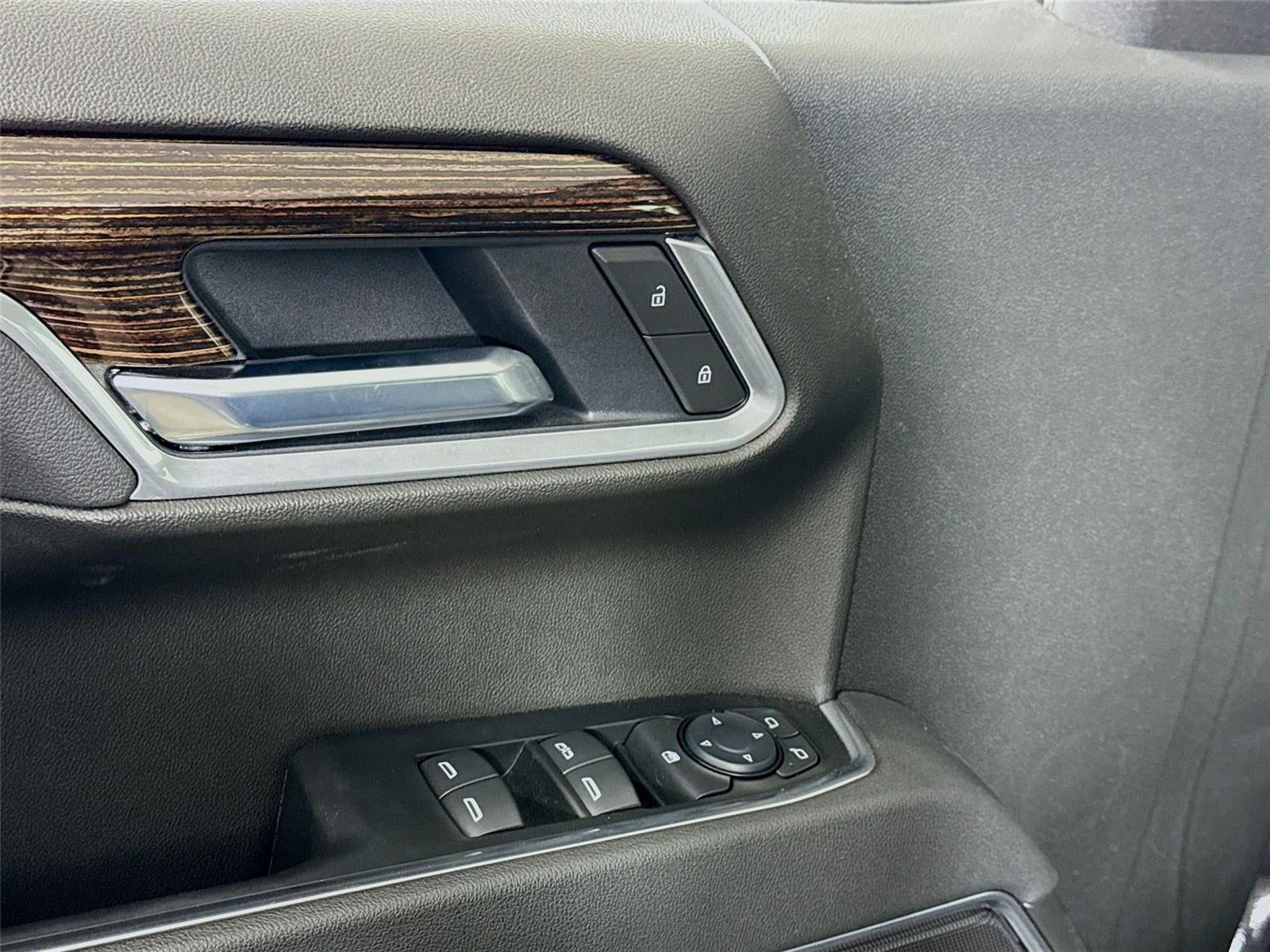 2025 GMC Sierra 1500 SLE