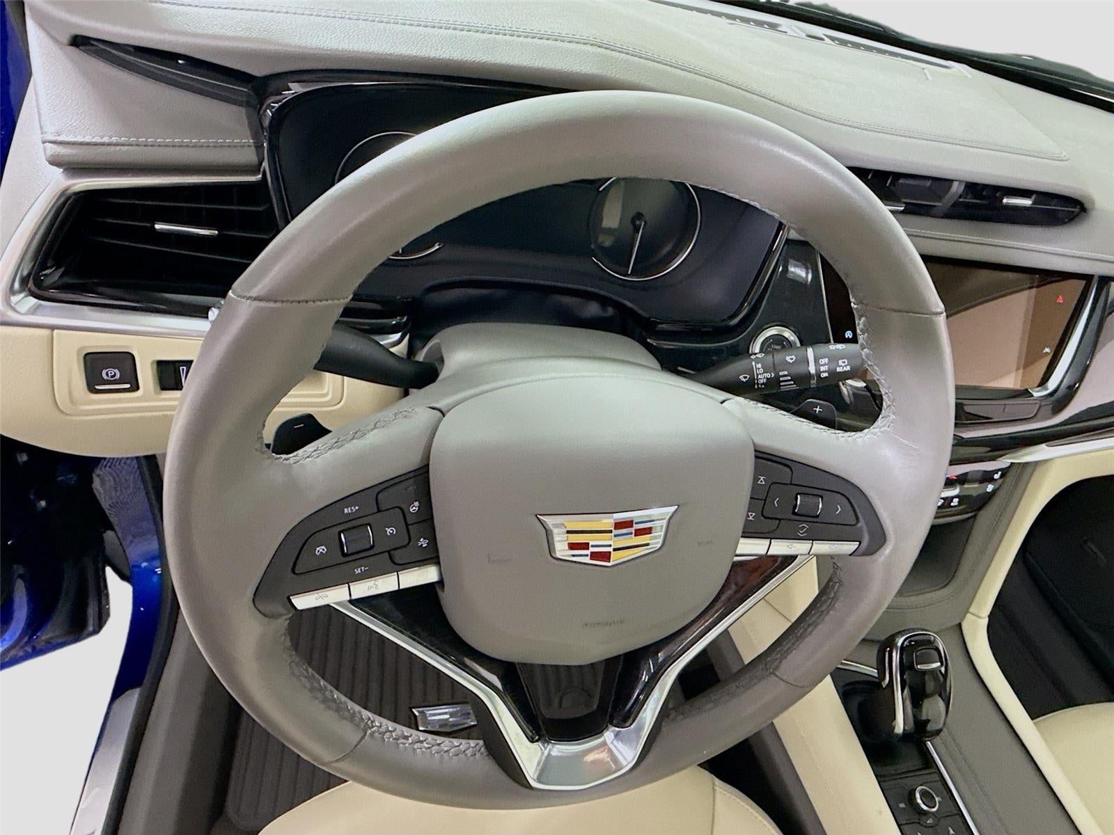 2024 Cadillac XT6 Premium Luxury