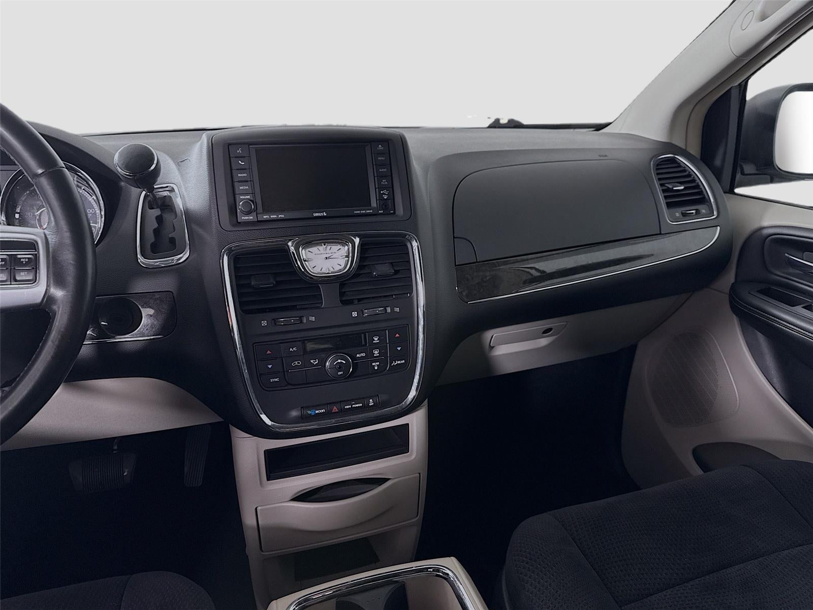 2011 Chrysler Town & Country Touring