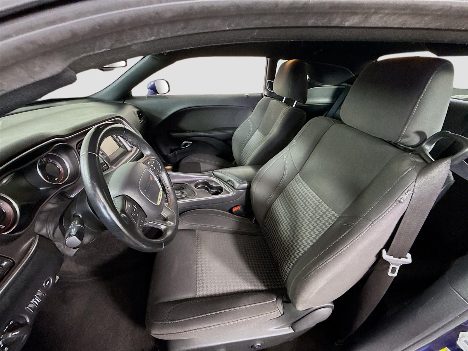 2017 Dodge Challenger SXT