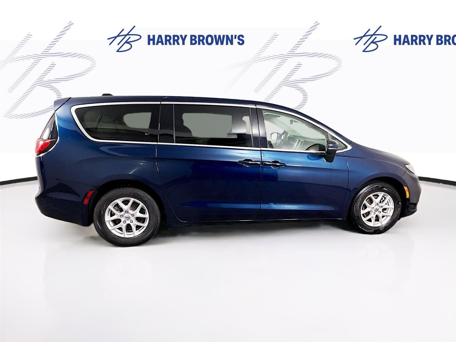 2023 Chrysler Pacifica Touring L
