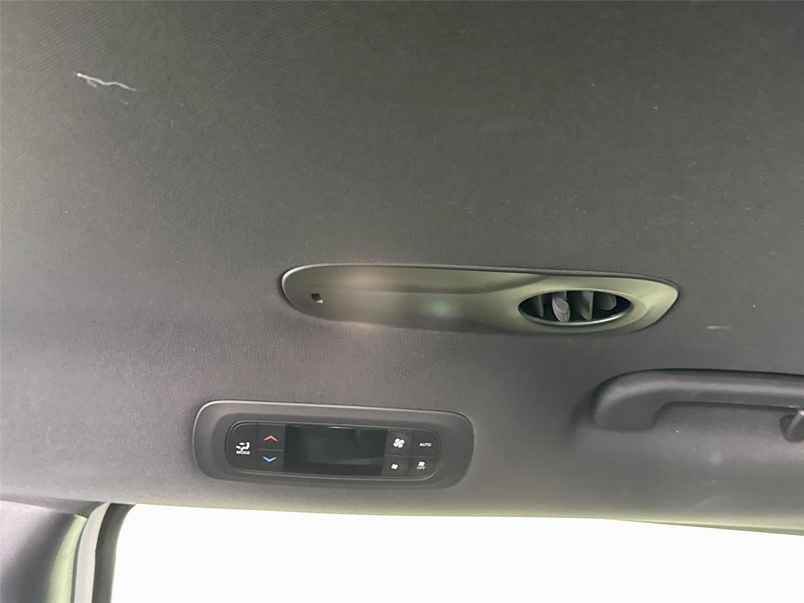 2025 Chrysler Pacifica Hybrid Hybrid Select