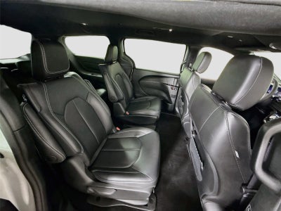 2025 Chrysler Pacifica Hybrid Hybrid Select
