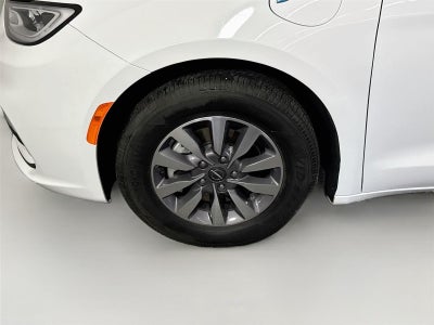 2025 Chrysler Pacifica Hybrid Hybrid Select